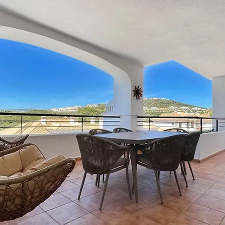Espectacular Apartamento Rodeado De Campos De Golf Casares Exterior photo